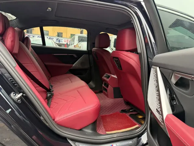 BMW 5 Series — Фото автомобиля 13