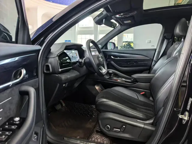 Geely Xingyue L — Фото автомобиля 4