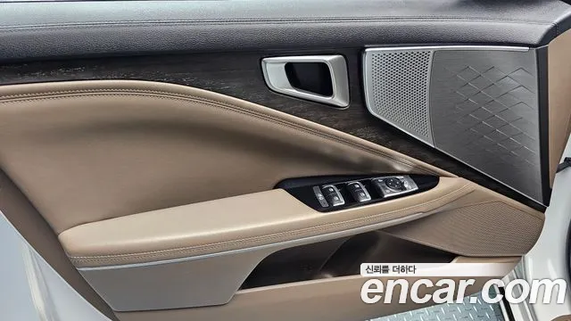 Kia K8 Hybrid — Фото автомобиля 13