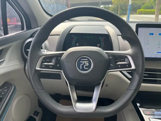 BYD Yuan Pro — Фото автомобиля 17