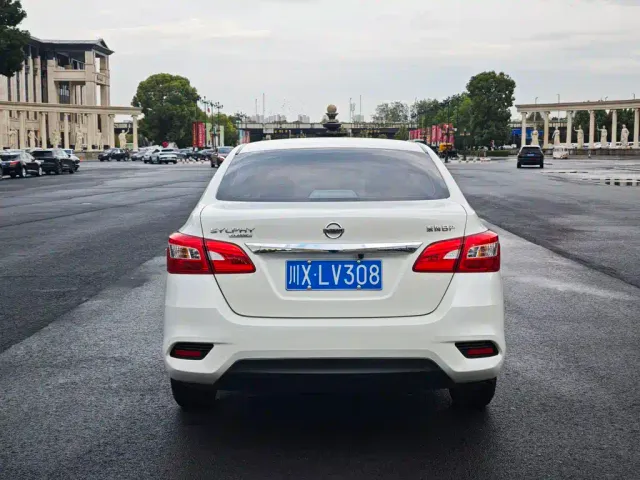 Nissan Sylphy — Фото автомобиля 8