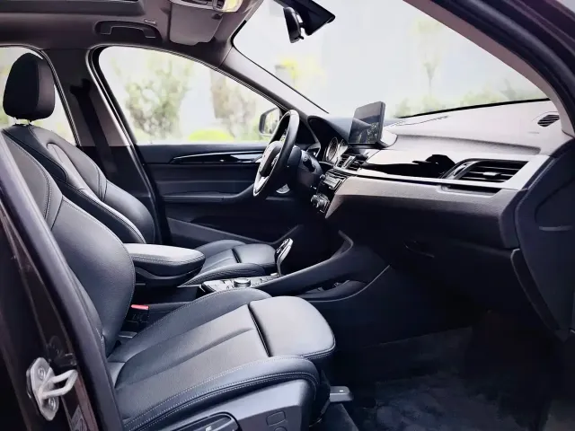 BMW X1 — Фото автомобиля 14