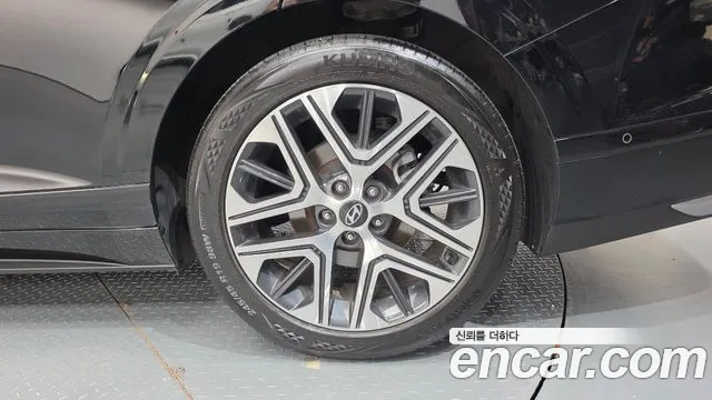 Hyundai Grandeur GN7 — Фото автомобиля 21