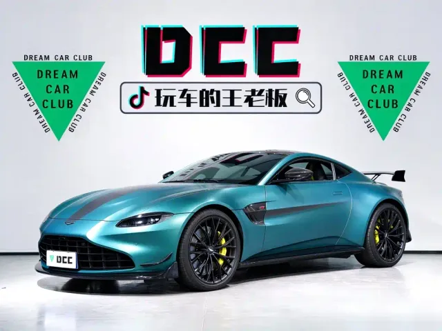 Фотография автомобиля — Aston Martin V8 Vantage