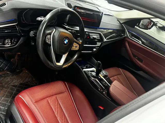 BMW 5 Series — Фото автомобиля 7