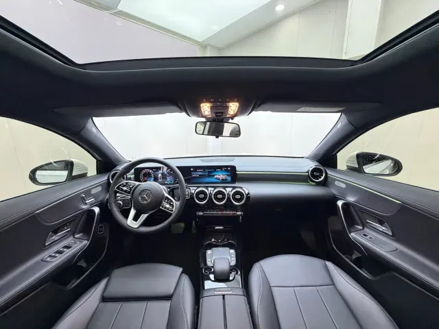 Mercedes-Benz A-Class — Фото автомобиля 17