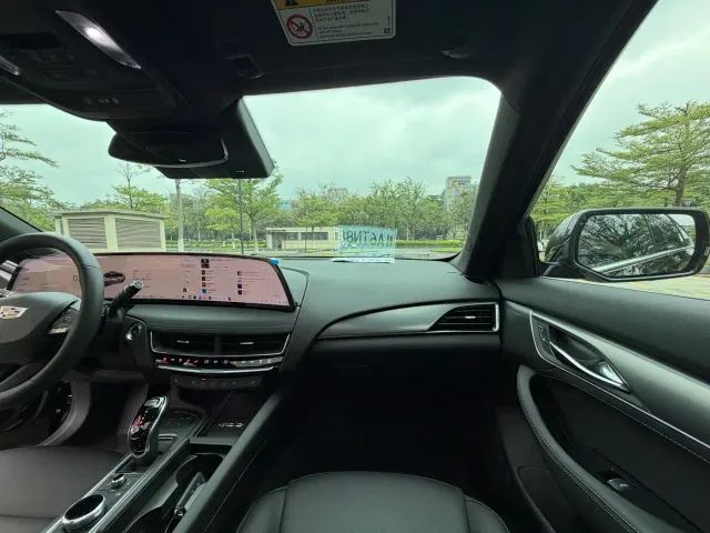 Cadillac CT5 — Фото автомобиля 20