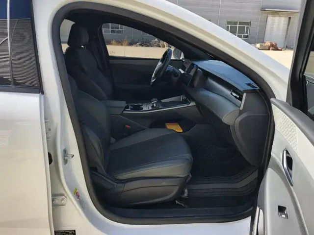 BYD Qin PLUS — Фото автомобиля 8