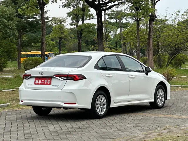 Toyota Corolla — Фото автомобиля 6