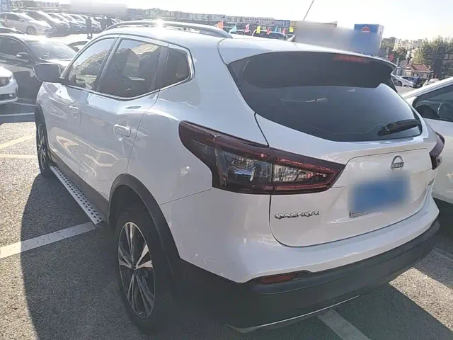 Nissan Qashqai — Фото автомобиля 4