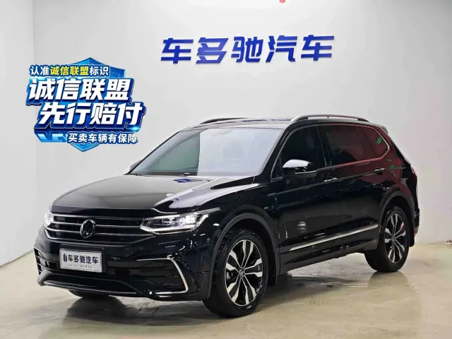 Фотография автомобиля — Volkswagen Tiguan L