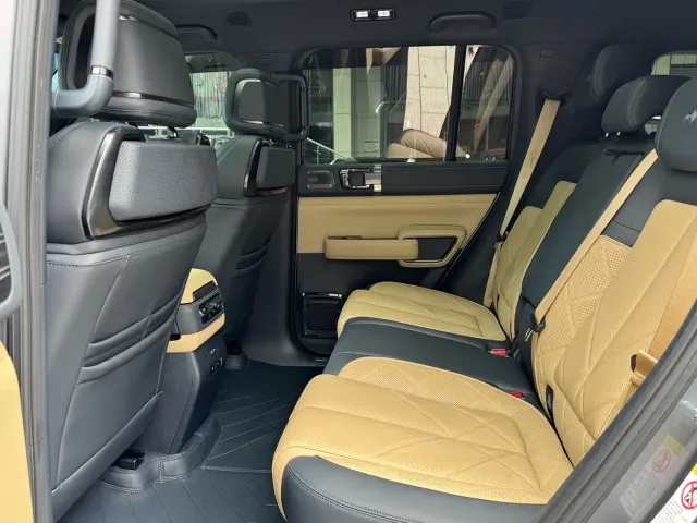 BYD FangChengBao Leopard 5 — Фото автомобиля 10