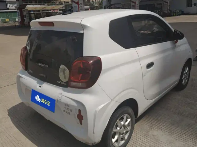 Roewe Clever — Фото автомобиля 3