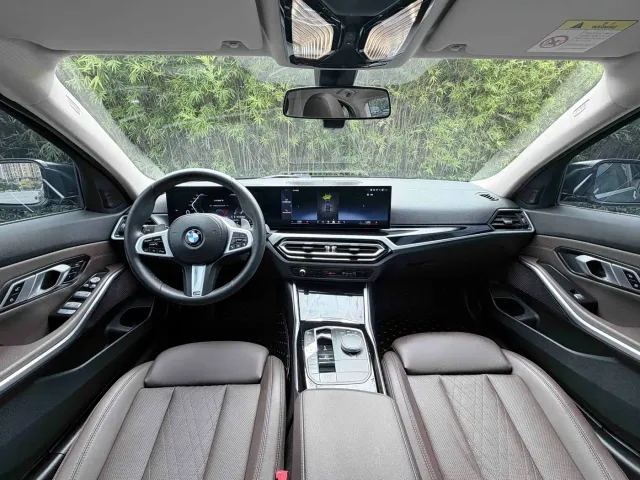BMW 3 Series — Фото автомобиля 5