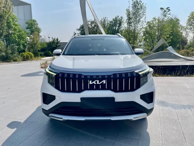 Kia Sportage — Фото автомобиля 2