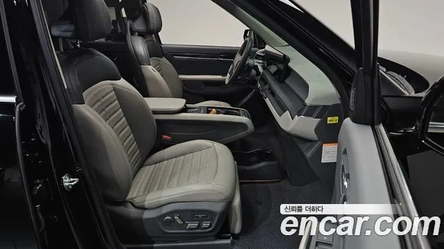 Kia EV9 — Фото автомобиля 16