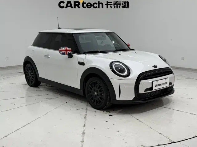 MINI Hatch — Фото автомобиля 2