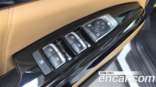 Kia Carnival Generation 4 — Фото автомобиля 29