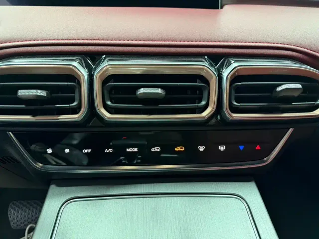 Jetour X70 Plus — Фото автомобиля 12