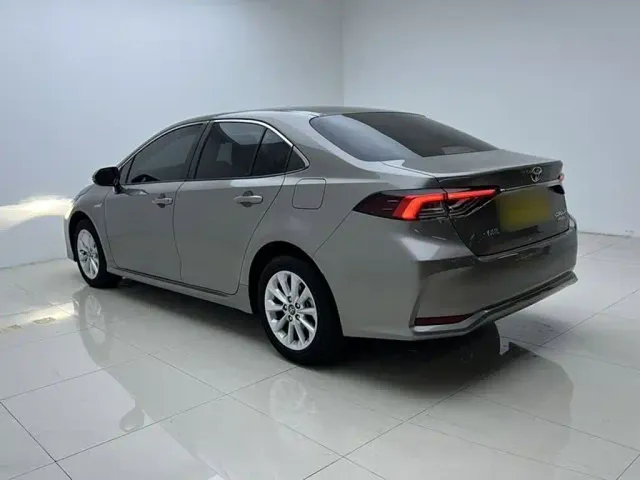 Toyota Corolla — Фото автомобиля 7