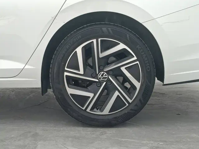 Volkswagen Sagitar — Фото автомобиля 11