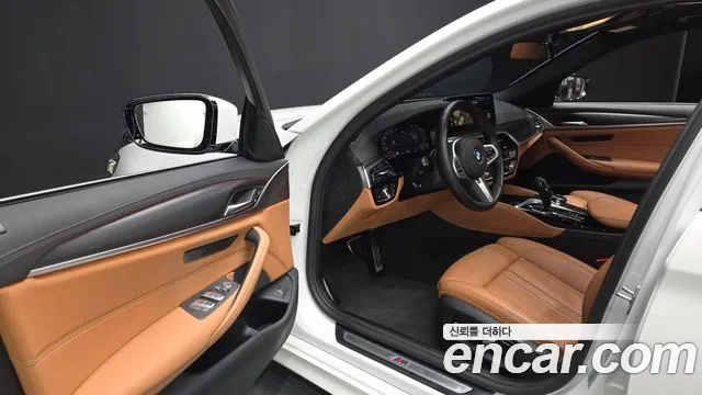 BMW 5 Series G30 — Фото автомобиля 15