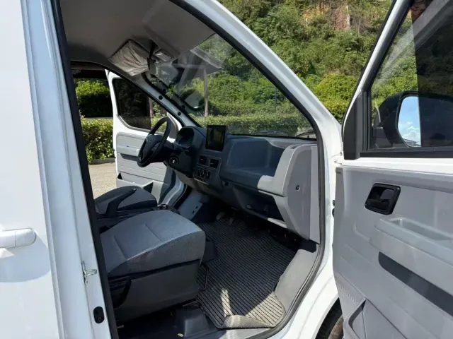 Wuling Yangguang — Фото автомобиля 8