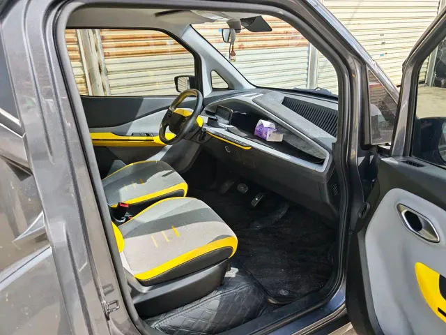 Wuling NanoEV — Фото автомобиля 9
