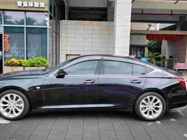Cadillac CT5 — Фото автомобиля 2