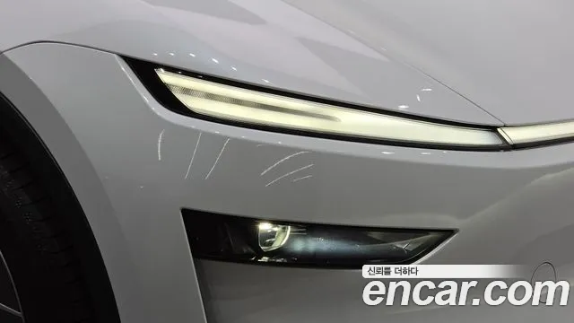 Tesla Model Y — Фото автомобиля 7