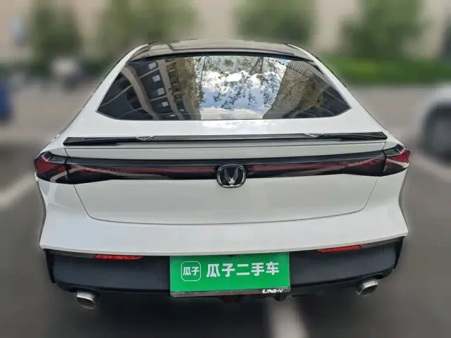 Changan UNI-V — Фото автомобиля 5