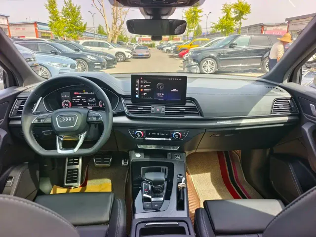 Audi Q5L — Фото автомобиля 11