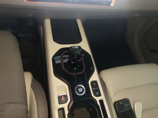 Geely ICON — Фото автомобиля 13