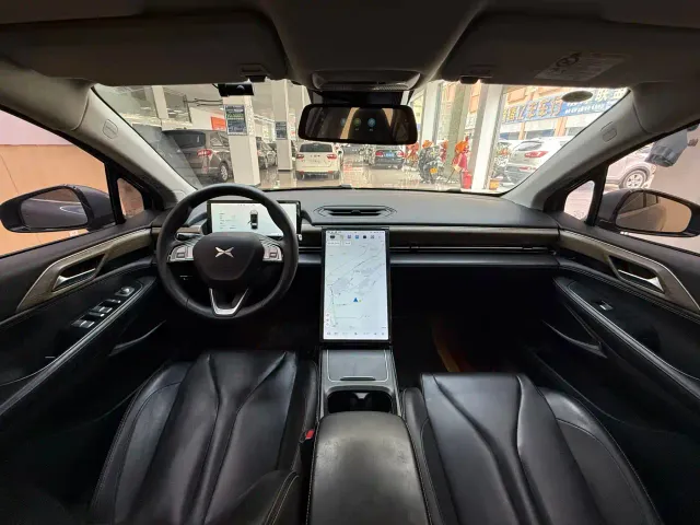 Xpeng P5 — Фото автомобиля 6