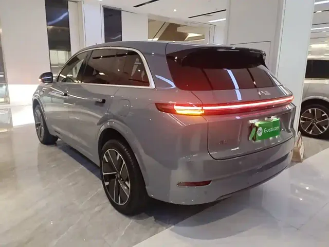 Li Auto L7 — Фото автомобиля 4