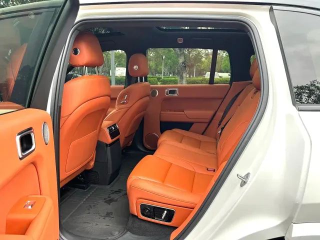 Li Auto L7 — Фото автомобиля 4
