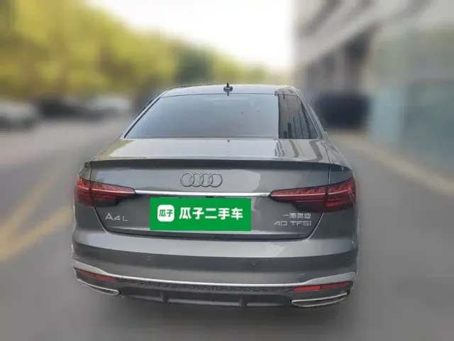 Audi A4L — Фото автомобиля 5