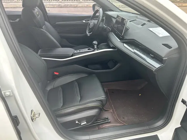 Geely Xingrui — Фото автомобиля 5