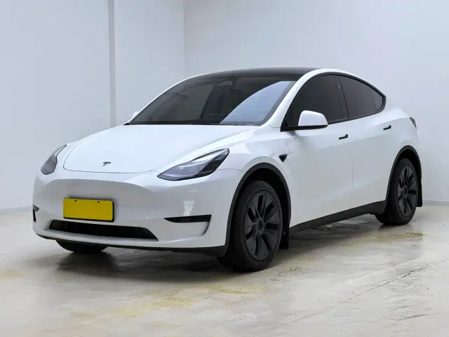 Фотография автомобиля — Tesla Model Y