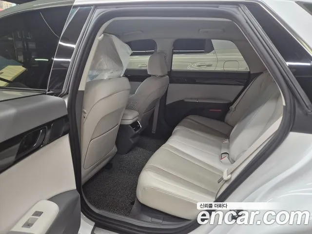 Hyundai Grandeur GN7 — Фото автомобиля 17