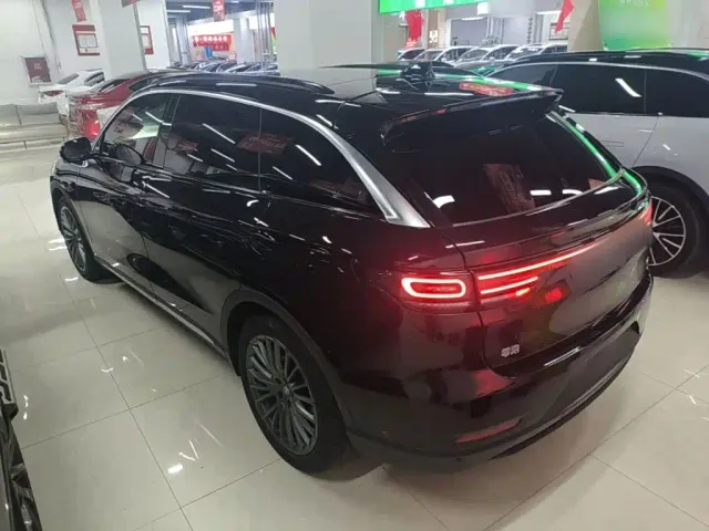 Leapmotor C11 — Фото автомобиля 4