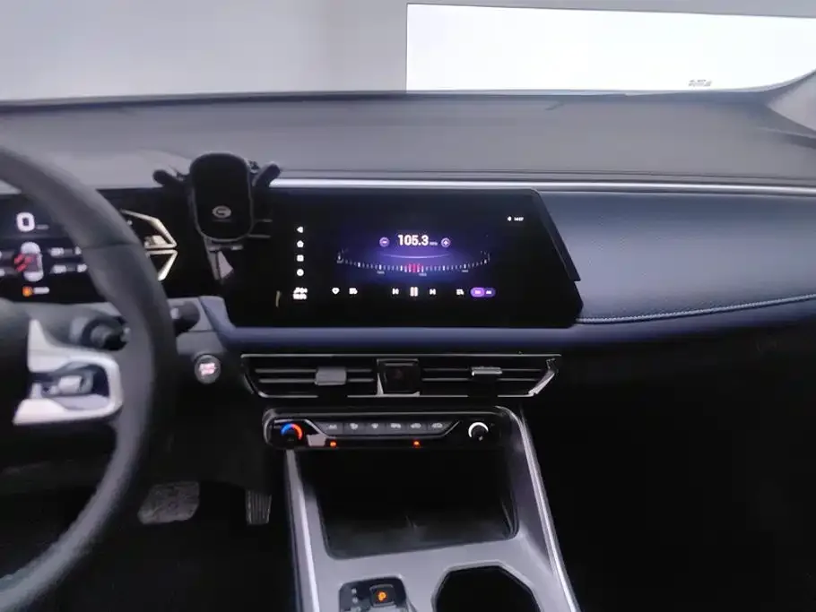 GAC Trumpchi Trumpchi GS3 2023 Shadow Speed 270T Power Enjoyment Edition — Фото автомобиля 13