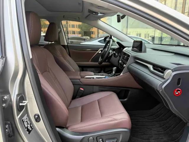 Lexus RX — Фото автомобиля 6