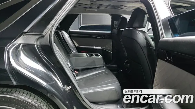 Hyundai Grandeur Grandeur (GN7) 3.5 LPG 2WD (Такси) — Фото автомобиля 12