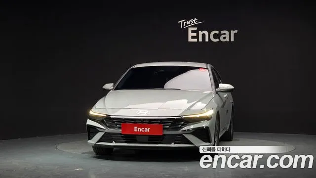 Hyundai AVANTE Новый Avante (CN7) — Фото автомобиля 3