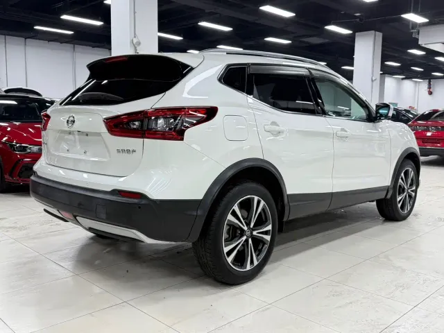 Nissan Qashqai — Фото автомобиля 5
