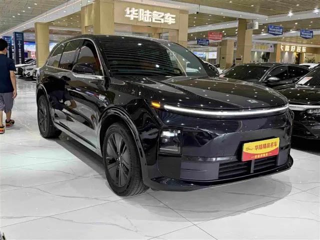 Li Auto L6 — Фото автомобиля 3