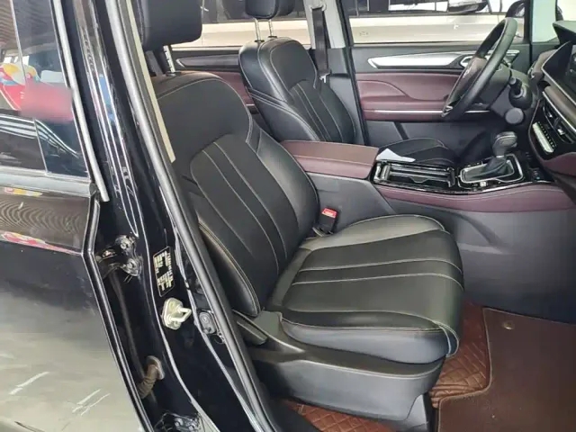 GAC Trumpchi M6 — Фото автомобиля 24