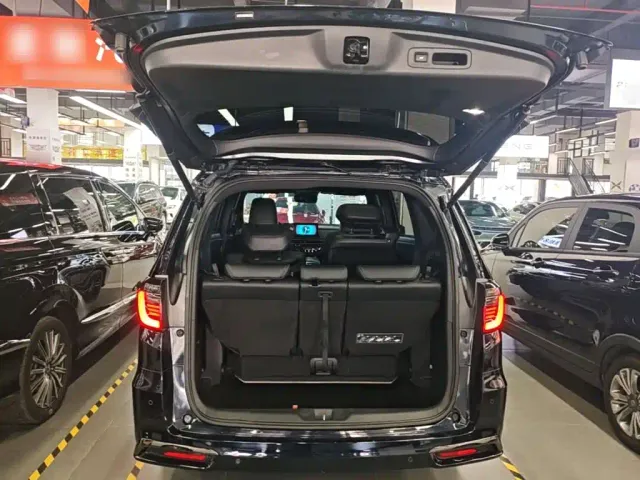 Honda Odyssey — Фото автомобиля 18