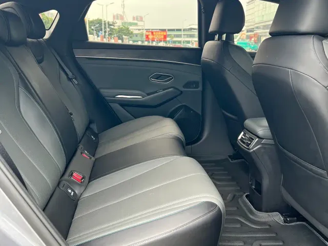 BYD Qin L — Фото автомобиля 8